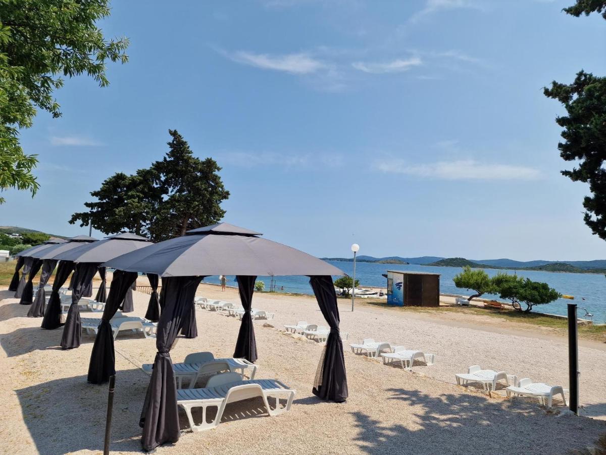 5 Meters From The Sea With Private Beach - 70M2 Colibri Sunset Apartments Sveti Petar  Exteriör bild